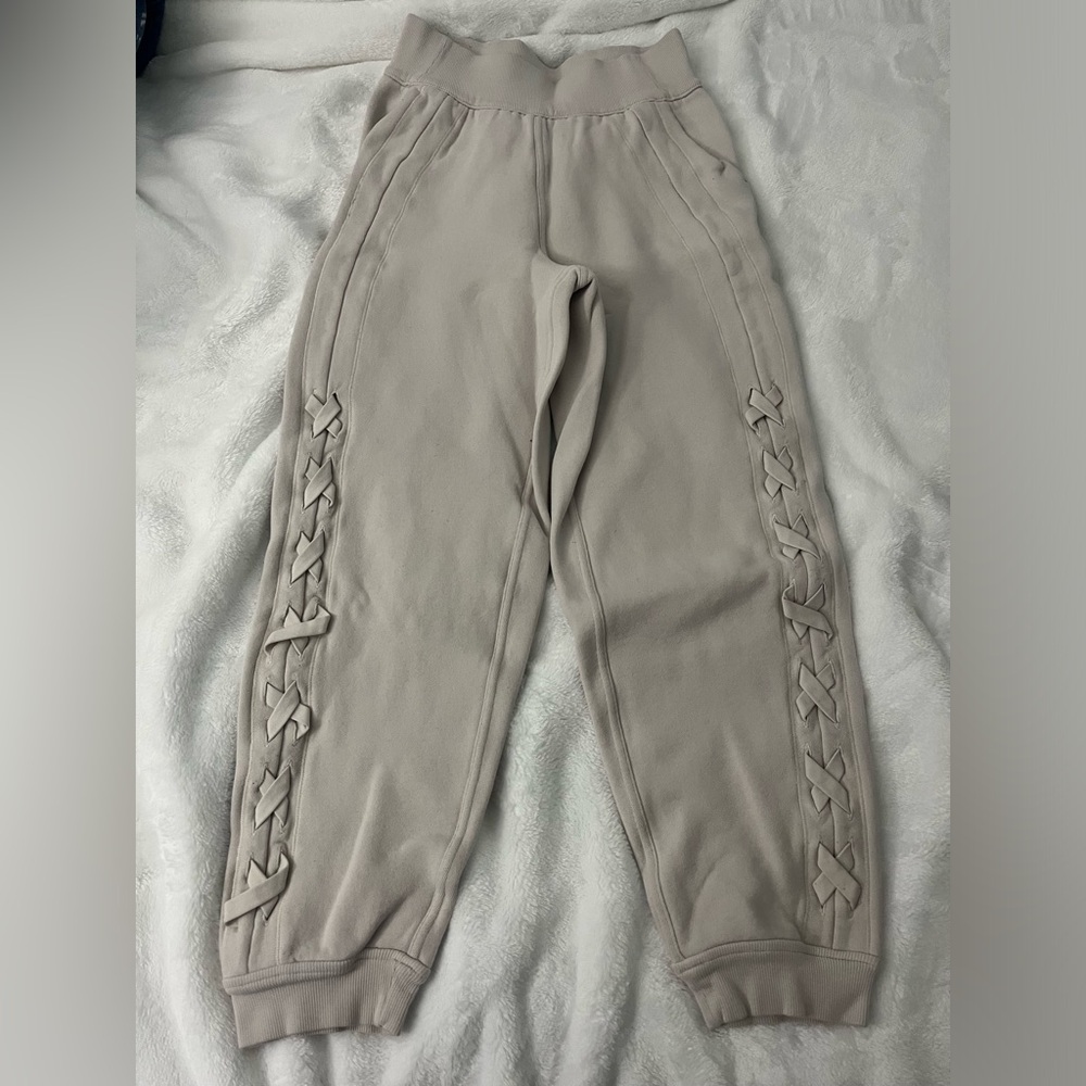 Lululemon Braided Detail HR Jogger